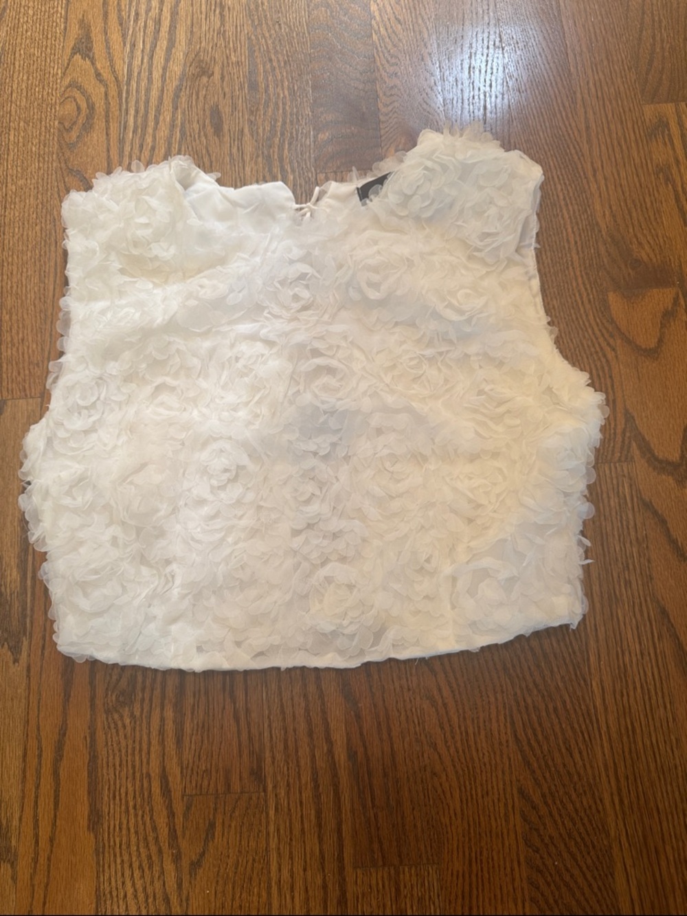 fab'rik White Floral Rosette Crop Top